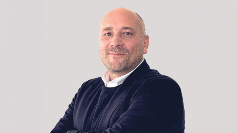Michael Plöchl, E-Commerce-Experte der Digitalagentur MONOBUNT, steht für Digitalisierung und Online-Marketing-Kompetenz.