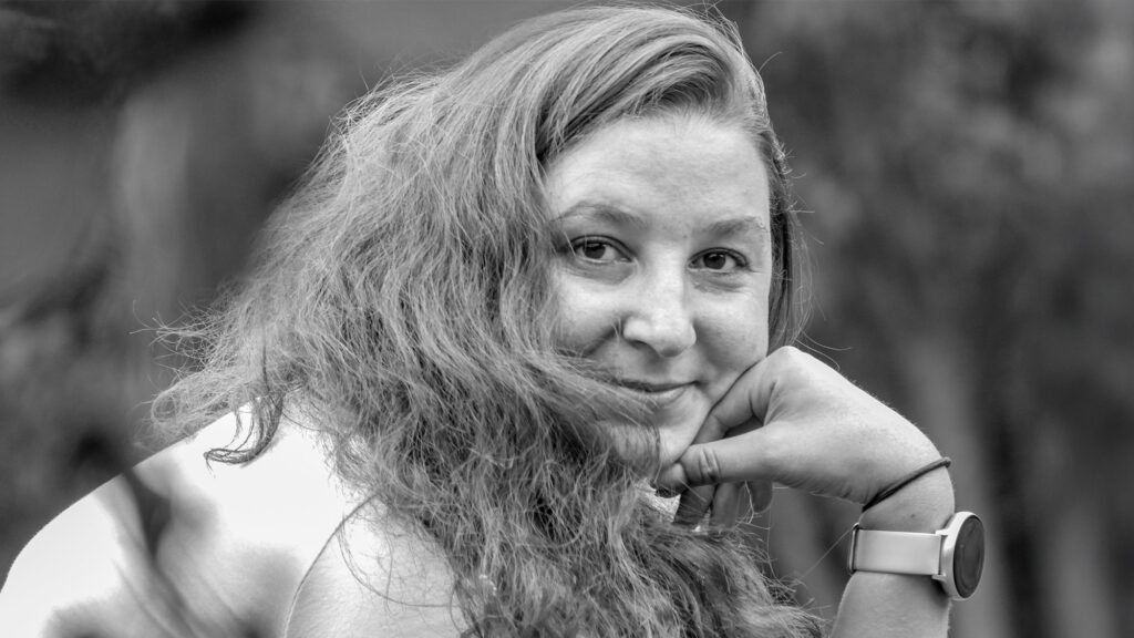 Anca-Claudia Skosples verbindet natürliche Tierfotografie mit persönlichen Porträts und einer entspannten Atmosphäre.